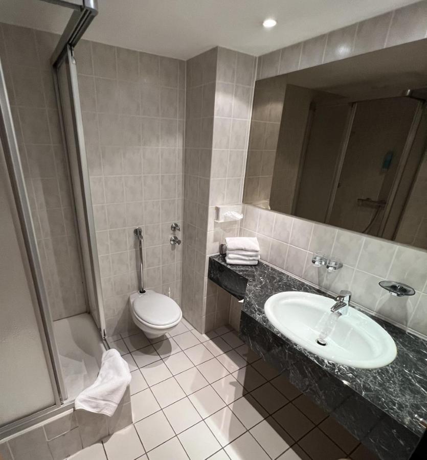 Hotel Exquisit Minden  Bagian luar foto