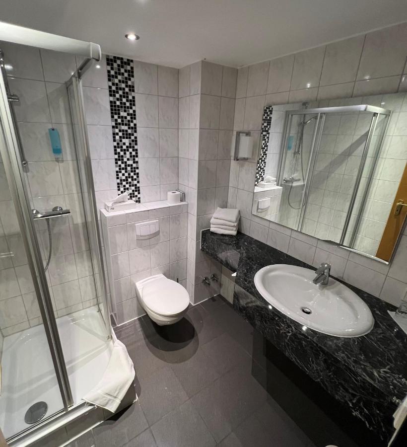 Hotel Exquisit Minden  Bagian luar foto