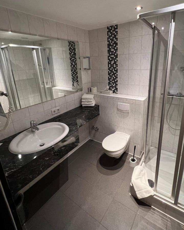 Hotel Exquisit Minden  Bagian luar foto