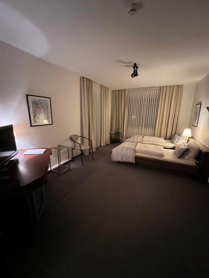 Hotel Exquisit Minden  Bagian luar foto