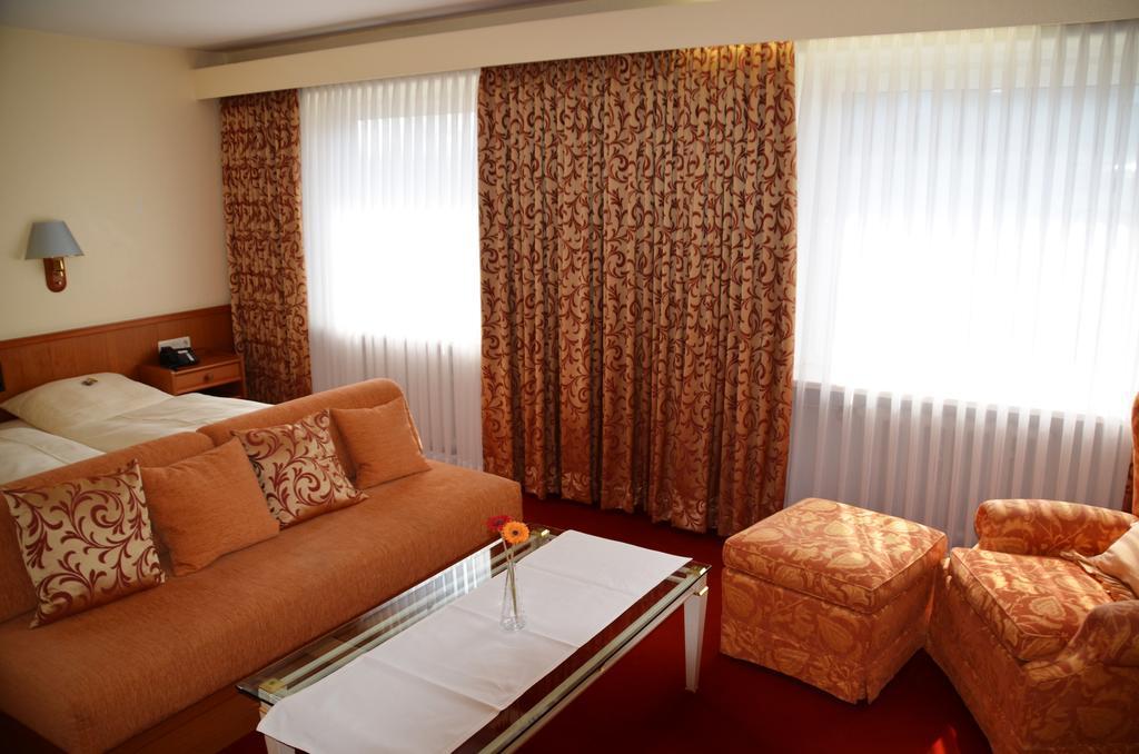 Hotel Exquisit Minden  Bagian luar foto